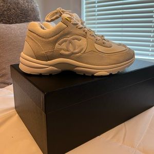 Chanel CC sneaked (white & grey) size 38